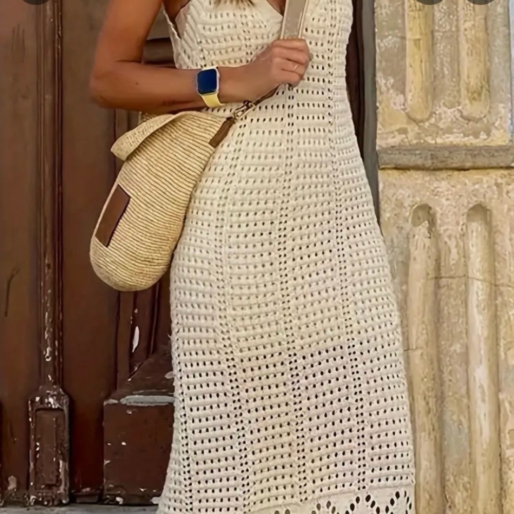 Cute knit dress. Size L. Fitted style. No liner. Perfect for the beach. Soft!